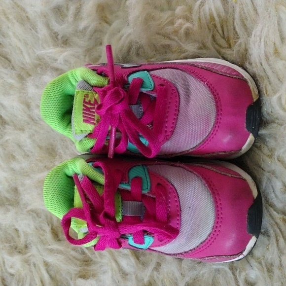 Air Max for little girls - Picture 1 of 3